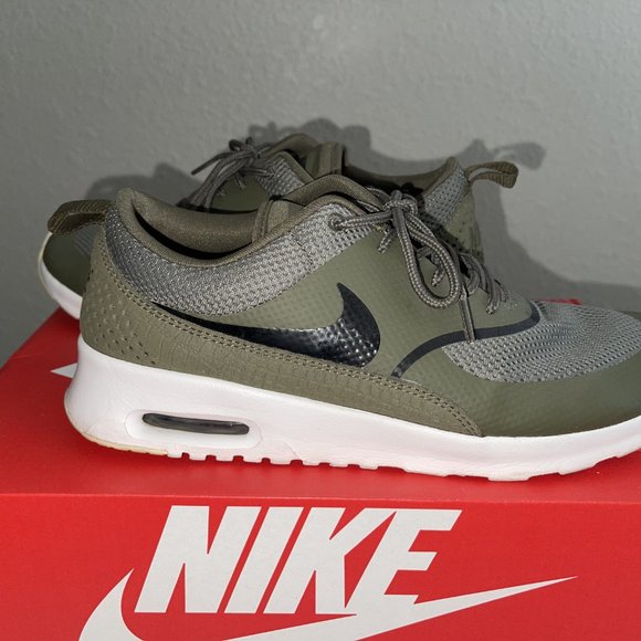 Nike Women’s Air Max Thea 599409-202 - Picture 2 of 5